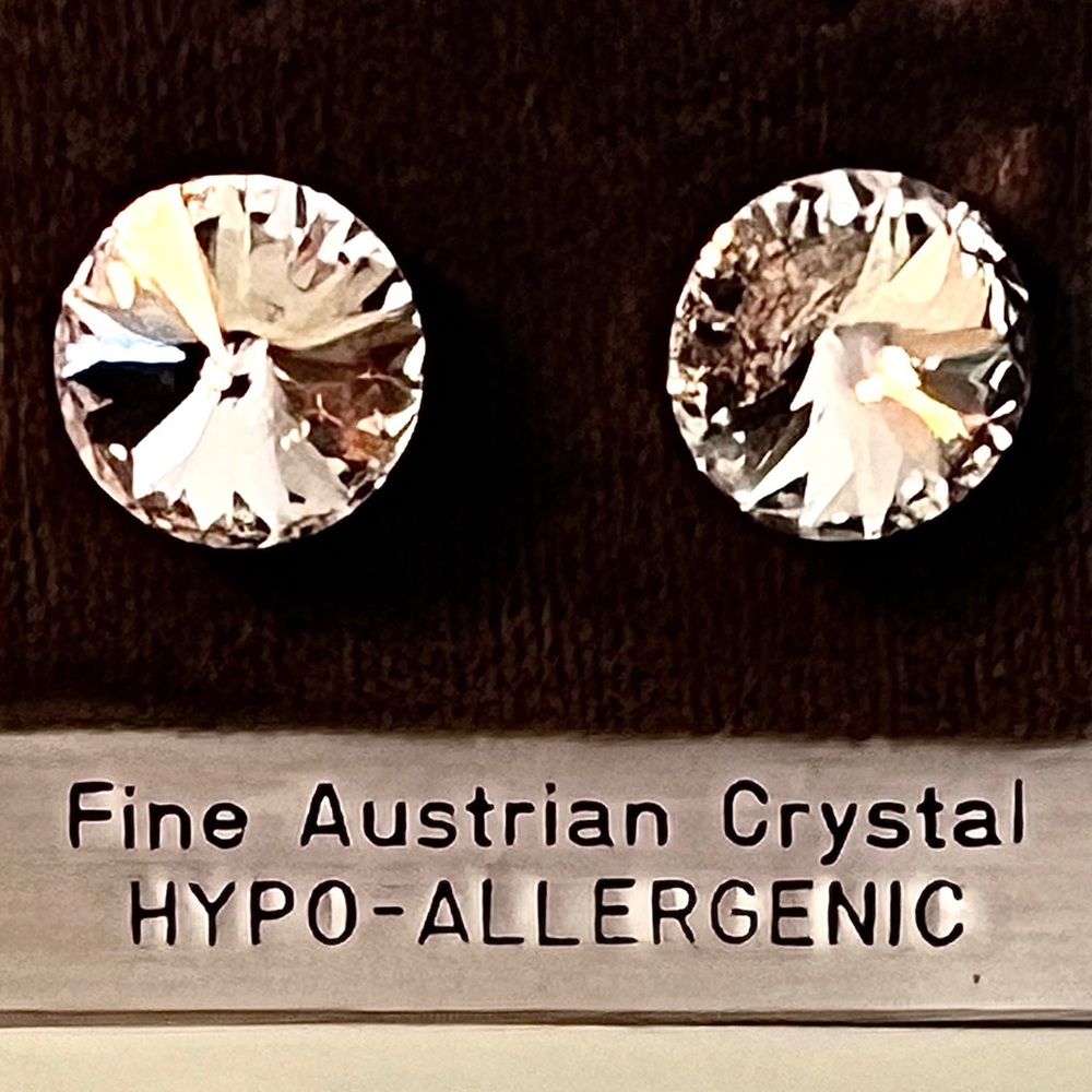 Fine Austrian Crystal stud earrings,(12.7mm) hypoallergenic  Mint ConditionB💫💫